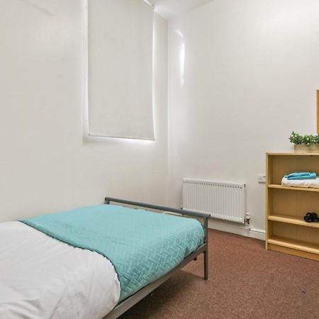 D19 Sangha Hall Leicester Extérieur photo