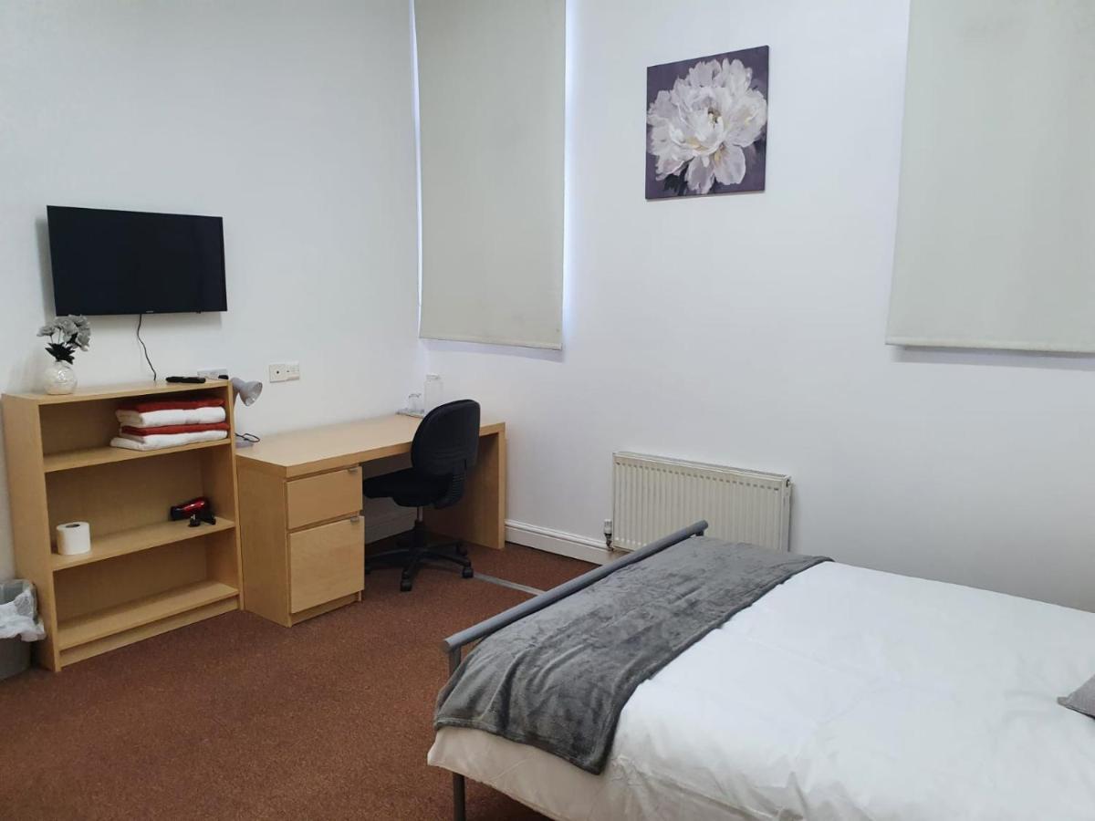 D19 Sangha Hall Leicester Extérieur photo